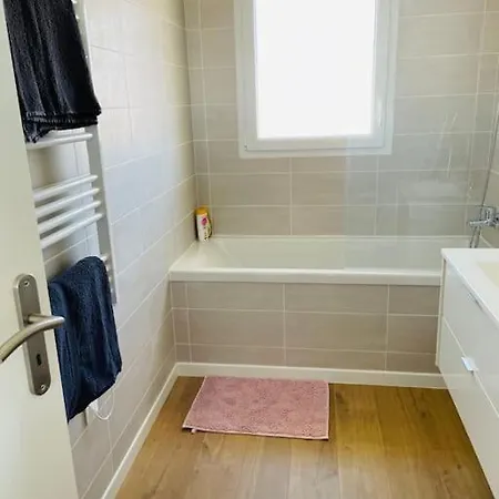 Agreable T3 - 70m2 Avec Petite Terrasse